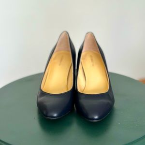 Liz Claiborne Simple Pumps